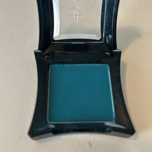 Illamasqua eyeshadow in Burst